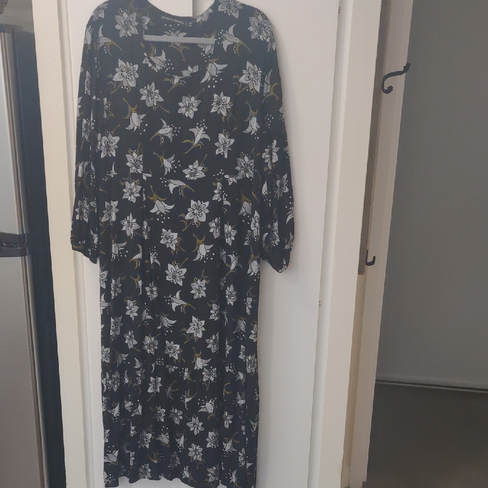 Gudrun Sjoden Black and White Floral Long Sleeve Dress